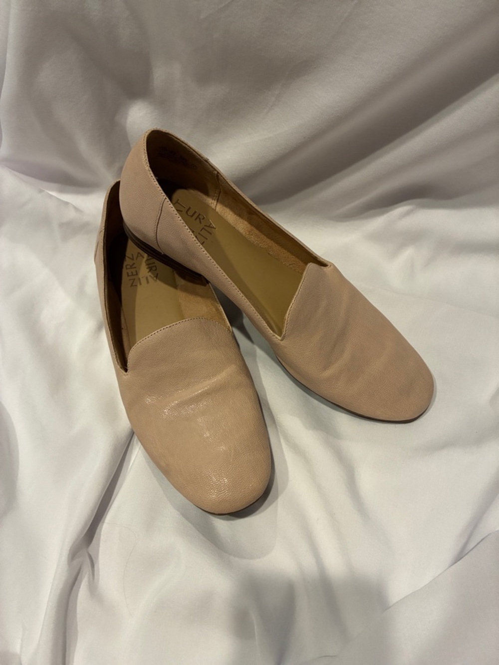 Naturalizer Emiline Cream Leather Slip-On Loafers